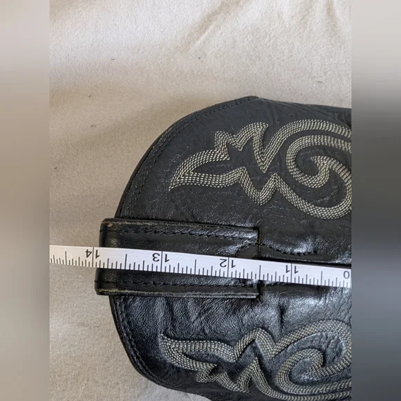 Justin Black Leather Cowboy Boots with Embroidered Design - Picture 7 of 7